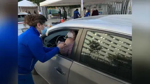 Aplican vacuna contra la influenza en el Tec de Monterrey