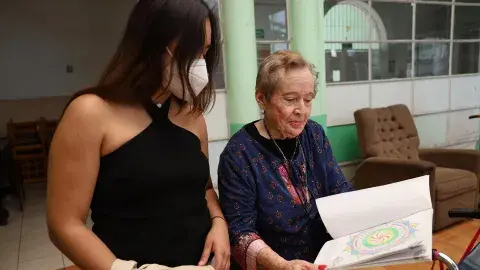 ¡Adoptan abuelitas! Estudiantes del Tec ayudan a su salud alimentaria 