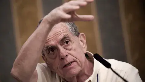 Confíen en consenso científico sobre las vacunas, dice premio Nobel 