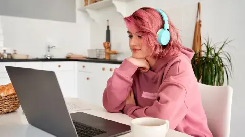 ¡Activa la cámara! ¡Adiós al mute! Tips para mejorar tus videollamadas