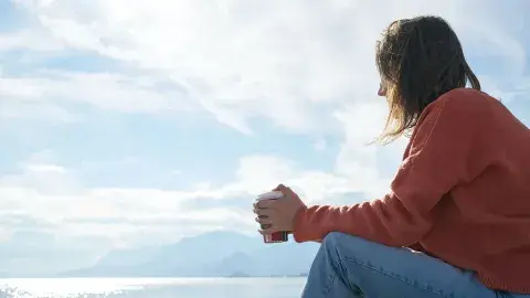 ¿Hasta dónde está bien ser resiliente? Experto te explica