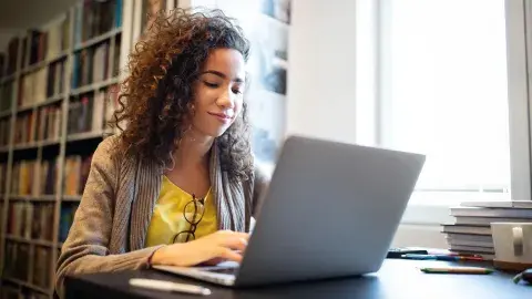 Tec mantendrá apoyos financieros a estudiantes para siguiente semestre