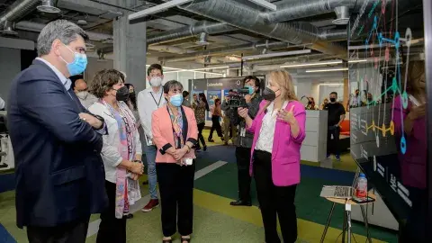 Muestran innovaciones educativas del Tec a secretaria de Educación