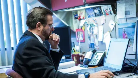 ¡Cumple sueño! Lo reconocen como Profesor Inspirador 2021 del Tec