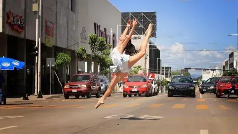 Su pasión por la danza le cambió la vida; busca cambiar la de otros