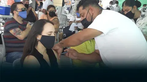 Vacunarán en el Tec a personas de 18 a 29 años en Monterrey