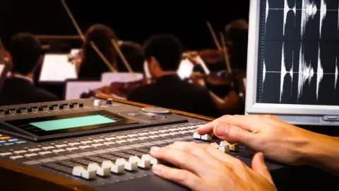 ¡Así suena México en los videojuegos! Profe Tec crea música de Greak