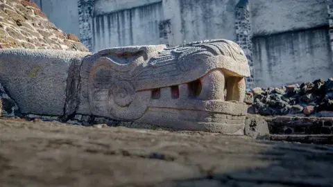 De la grandeza a la caída de Tenochtitlán: Eduardo Matos en la CAR