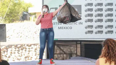 ¡Por un mundo mejor! Estudiantes apuestan por ecoladrillo (videonota)