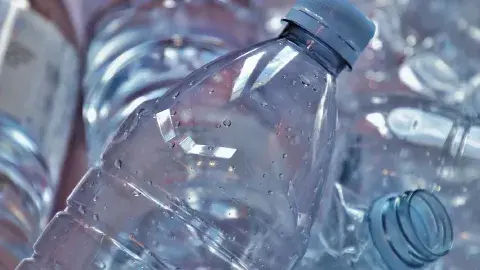  Estudiante del Tec de Monterrey desarrolla un plástico biodegradable