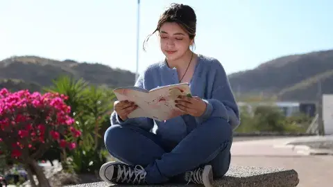 Estudiante de PrepaTec firma su primera novela con Porrúa