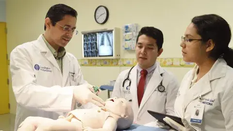Escuela de Medicina del Tec destaca en ranking internacional