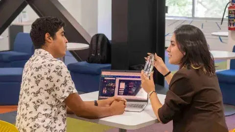 Alumnos emprenden con bebida sinaloense en busca de raíces mexicanas