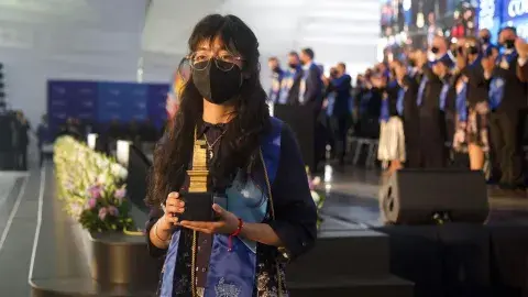 Egresada Tec es reconocida por mejor promedio de generación