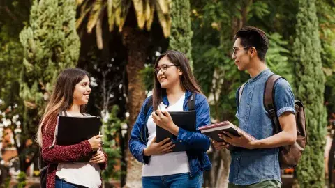 ¿Tienes entre 15 y 17 años? Aplica a la beca global de por vida Rise