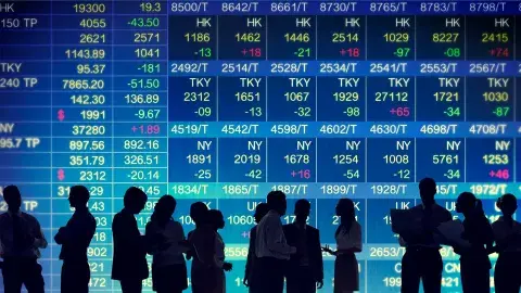 Estudiantes de finanzas desarrollan propuestas a grupo Actinver