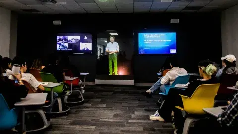 Tec holds first intercontinental class with Hologram Professor