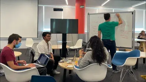 Estudiantes de Tec Puebla ganan plata en rally latino de innovación