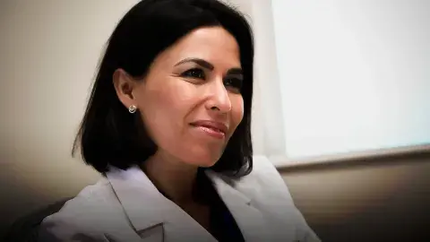 La mexicana que cambió el arte por salvar vidas de mujeres con cáncer