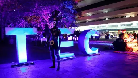 Celebran el Día de Muertos en festival lleno de vida (fotogalería)