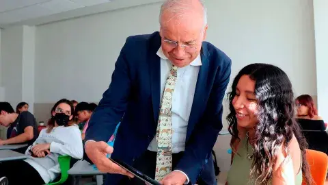 Académico de Tec Cuernavaca es jurado top de CIOs de Forbes