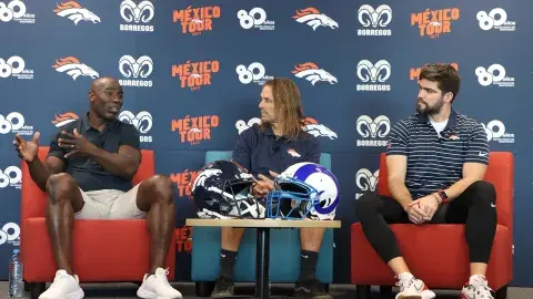 Dialogan exjugadores de Broncos de Denver con Borregos Monterrey