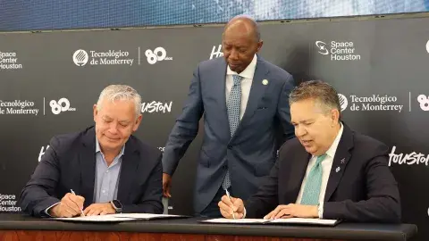 ¡Ciencia y espacio!  Tec y Space Center Houston ahora son aliados