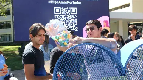 ¡Tapitas de corazón! Alumnas de PrepaTec GDL apoyan a niños con cáncer