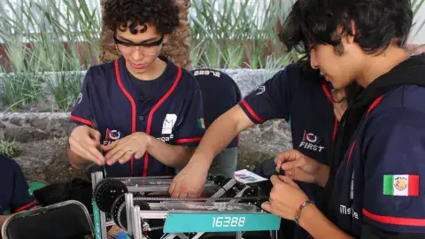 ¡FIRST! Sonorenses logran 2do lugar en concurso de robótica nacional
