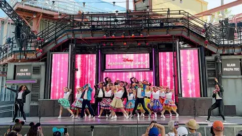 ¡En Disney! Presentan espectáculo PrepaTec Guadalajara y Sta. Anita 