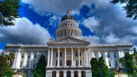 Egresado Tec es nombrado cónsul general de la capital de California
