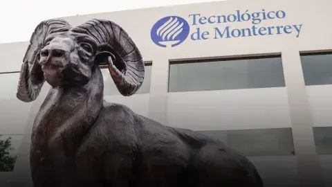 ¡Festejo! Celebra Tec Aguascalientes aniversario con escultura Borrego