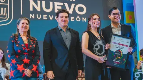 ¡Arte y robótica! Reconoce NL a EXATEC y alumnos de PrepaTec Monterrey