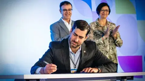 Prepa en línea: Tec apoyará con modelo a escuelas de educación básica