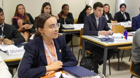 Saltillenses representan a México en simulación de la ONU en Madrid