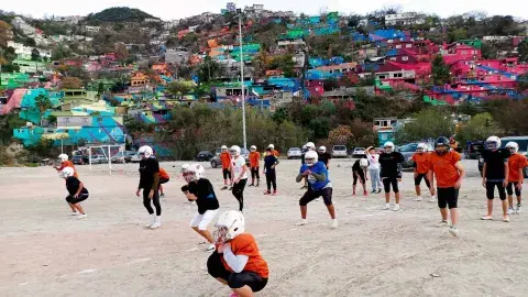 Touchdown vs abandono escolar: apoya Tec a jóvenes de Campana-Altamira