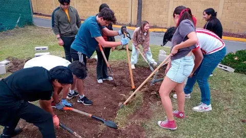 ¡Naturaleza y ciencia! Crean nuevo jardín en PrepaTec Sta. Anita 