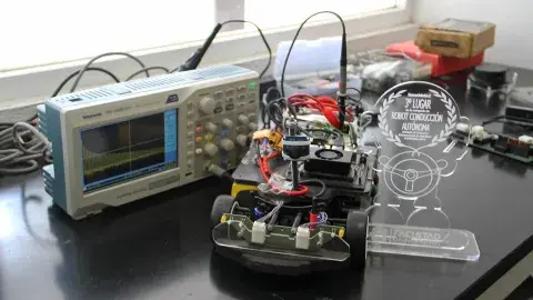 Alumnos de Tec Qro ganan tercer lugar en concurso nacional de robótica