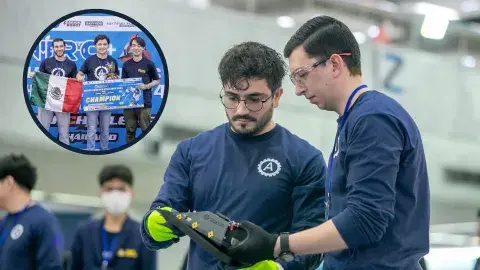 Egresados Tec León ganan competencia de robótica en Tailandia