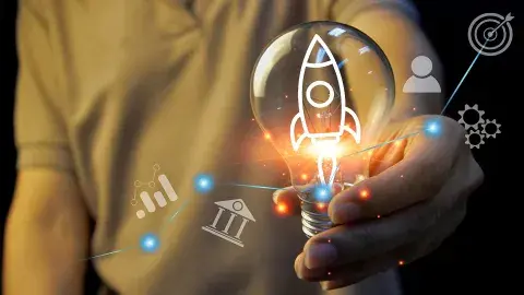 Emprendimiento de alumnos Tec busca transformar la educación en línea
