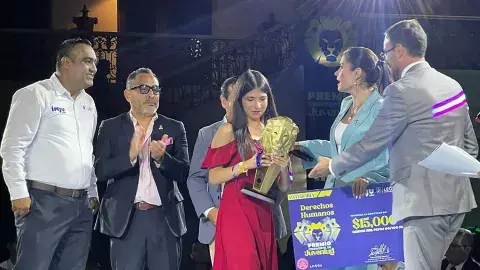 Por los derechos humanos: alumna Tec, reconocida por la ciudad de León