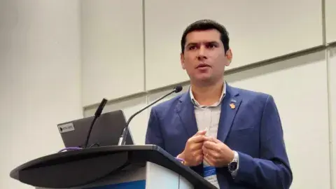 For water: Tec professor presents strategy at world congress