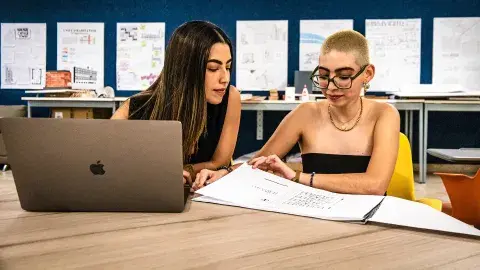 ¡Arquitectura en Chile! Alumnas Tec ganan beca y viven congreso