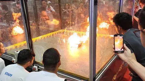 Equipo mexicano destaca en competencia internacional de robótica