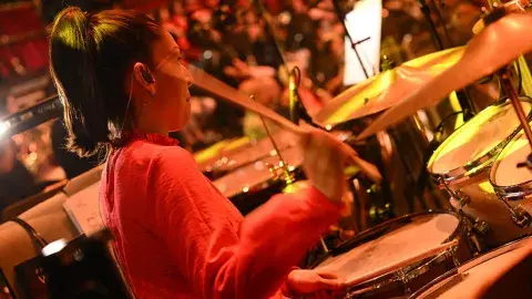 Migdalia van der Hoven lleva su música al festival Glastonbury 2025