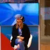 Joven utilizando Realidad Virtual 