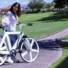 Egresado del Tec de Monterrey creó bicicleta con papel reciclado