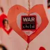 Lobo de asociación War Child usado en actividad de The Children's Project. 