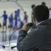 Alfonso Morales narrando partido de baloncesto en el Tec de Monterrey, campus Toluca