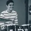 Juan Pablo tocando la batería
